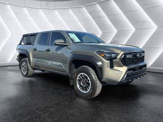 Used 2025 Toyota Tacoma TRD Off-Road AWD/4WD video 1
