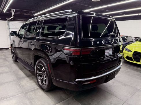 Used 2024 Jeep Wagoneer Series III image 4