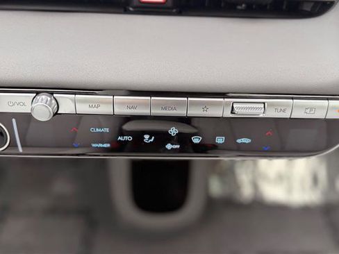 Used 2024 Hyundai Ioniq 5 Limited image 29