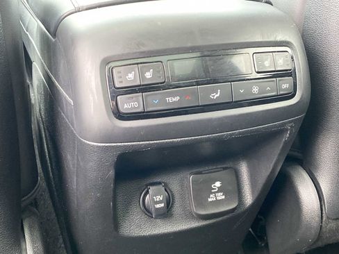 Used 2021 Hyundai Palisade Limited w/ Winter Package image 34