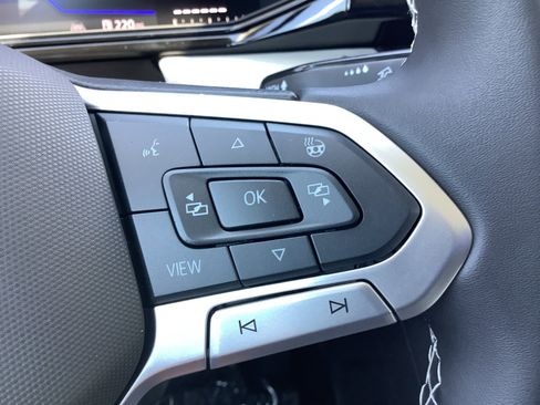 New 2025 Volkswagen Taos S image 25