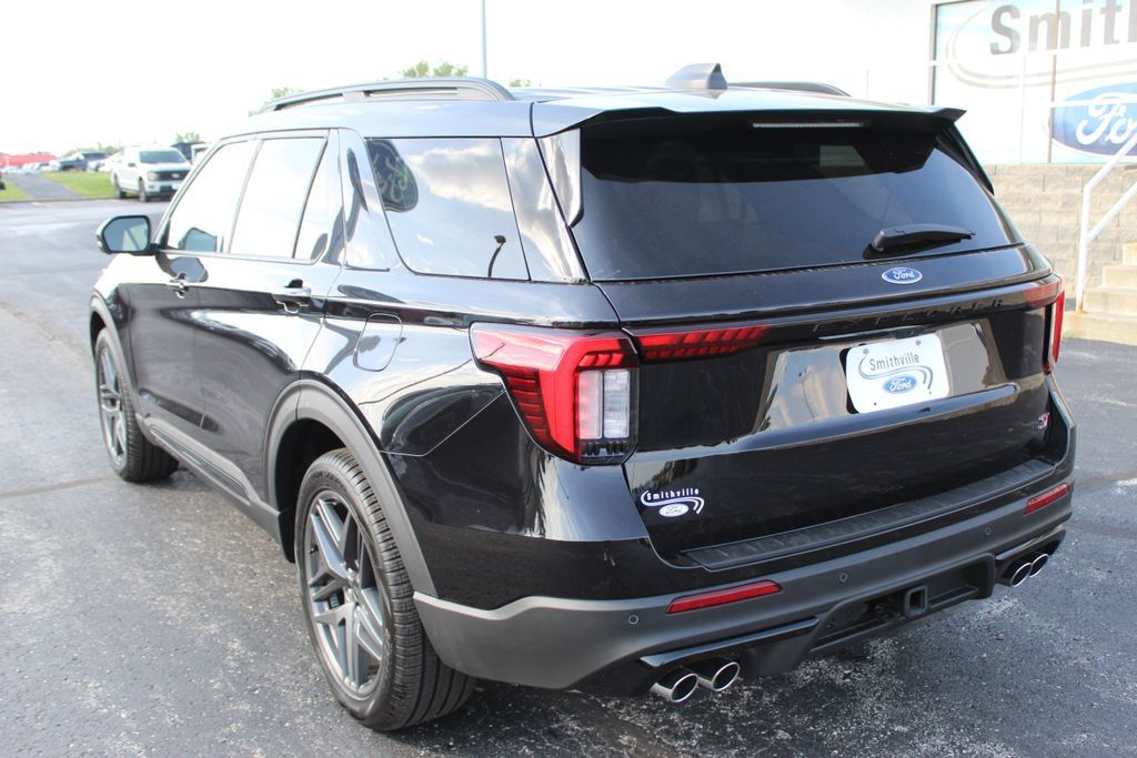 New 2026 Ford Explorer ST w/ Sun And Sound Package AWD/4WD image 3