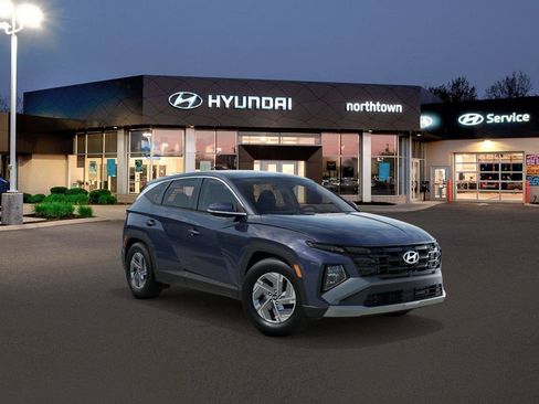 New 2026 Hyundai Tucson Blue SE AWD/4WD image 2