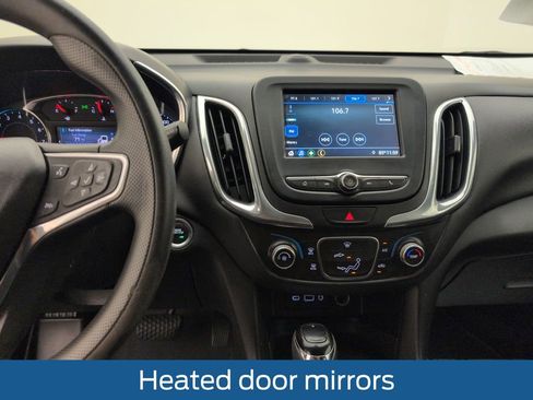 Used 2019 Chevrolet Equinox LT FWD image 16