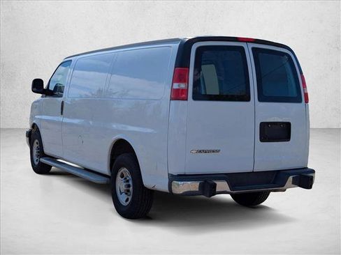 Used 2020 Chevrolet Express 2500 w/ Driver Convenience Package RWD image 7