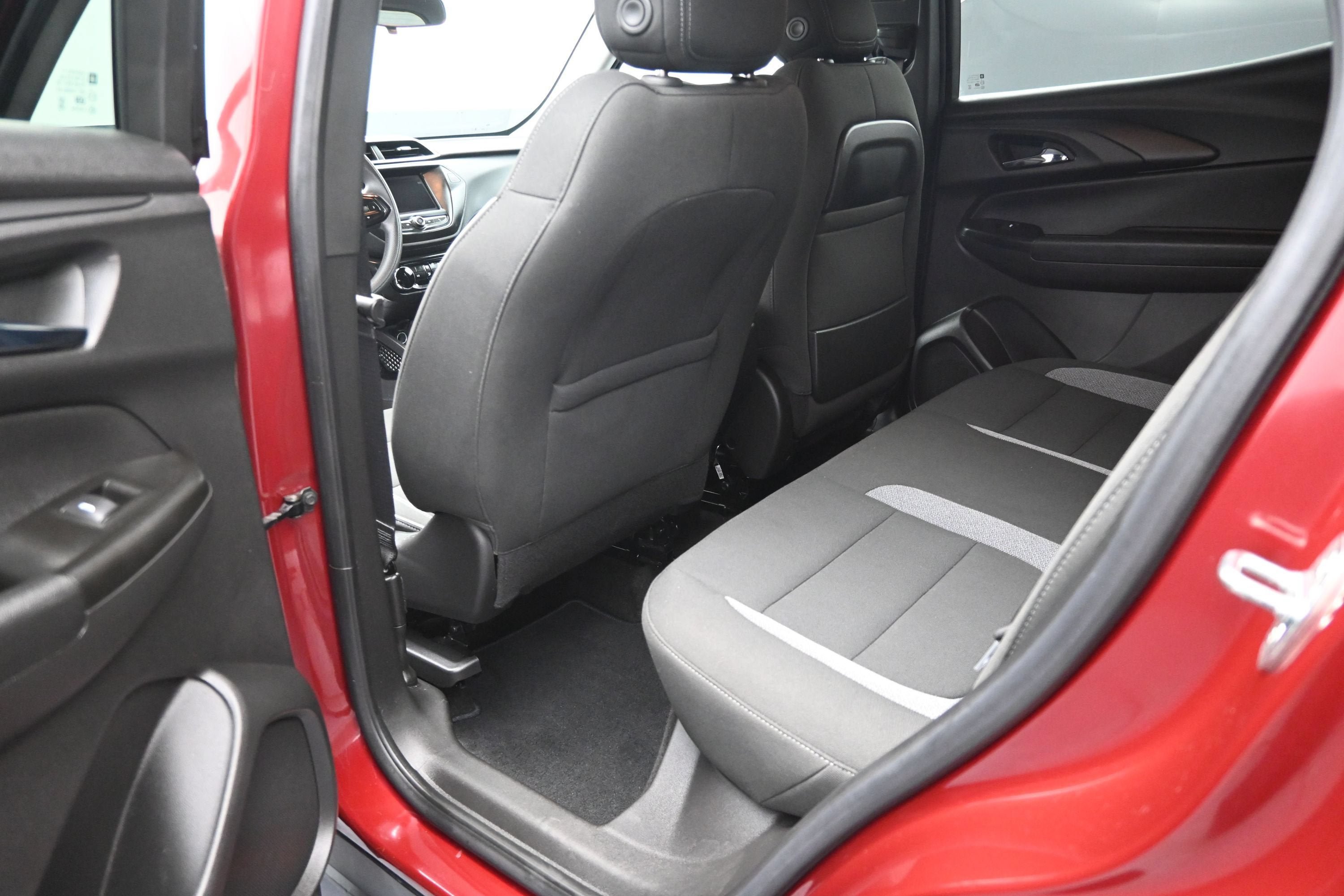 Used 2023 Chevrolet TrailBlazer LT FWD image 26