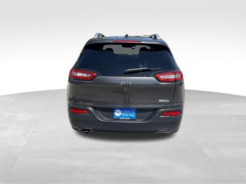 Used 2015 Jeep Cherokee Latitude FWD image 5