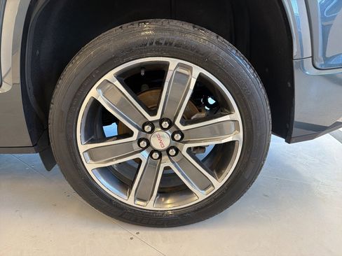 Used 2019 GMC Acadia Denali w/ Technology Package image 61