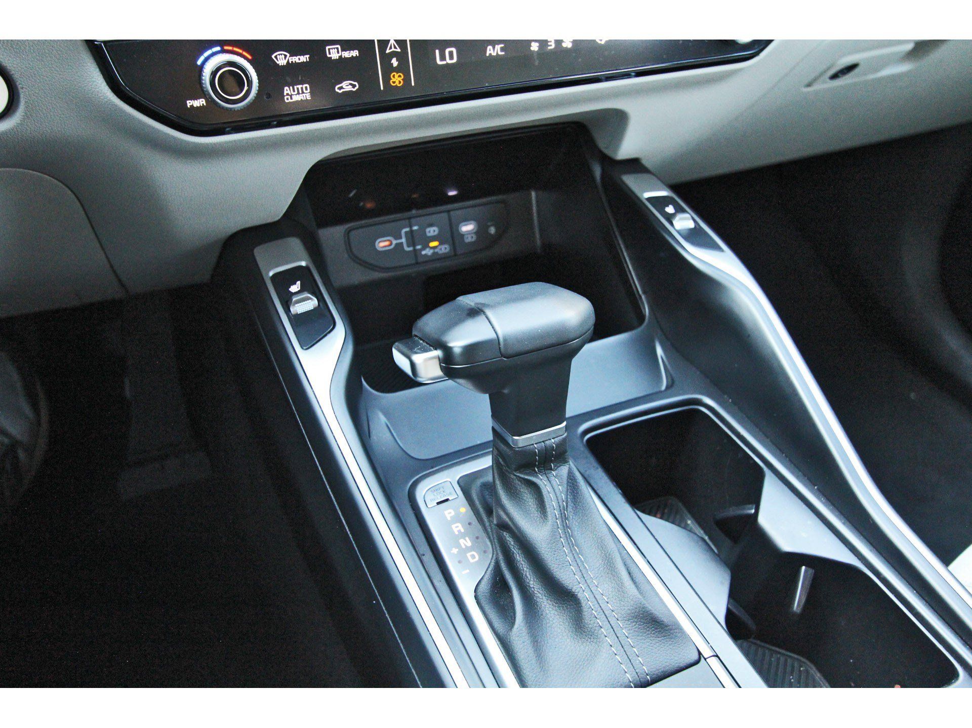 Certified 2026 Kia Sorento EX FWD image 30