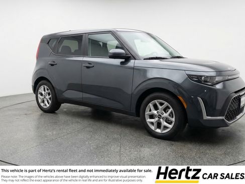 Used 2025 Kia Soul LX w/ LX Technology Package image 1