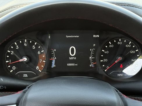Used 2024 Jeep Compass Trailhawk AWD/4WD image 17