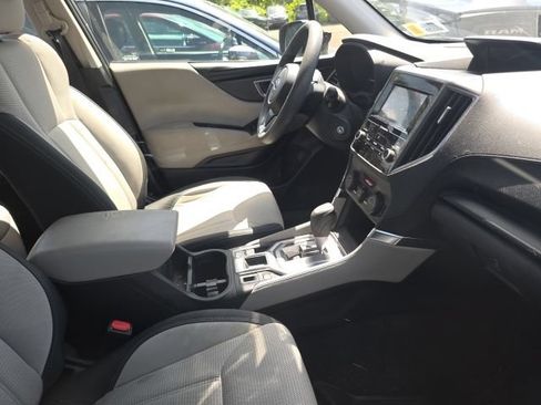 Used 2024 Subaru Forester AWD/4WD image 4