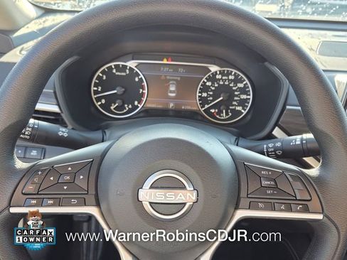 Used 2023 Nissan Altima 2.5 SV FWD image 25