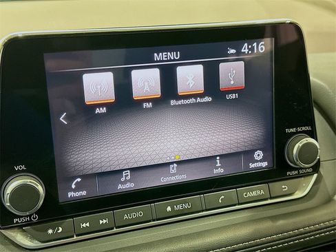 Used 2022 Nissan Rogue SV image 13