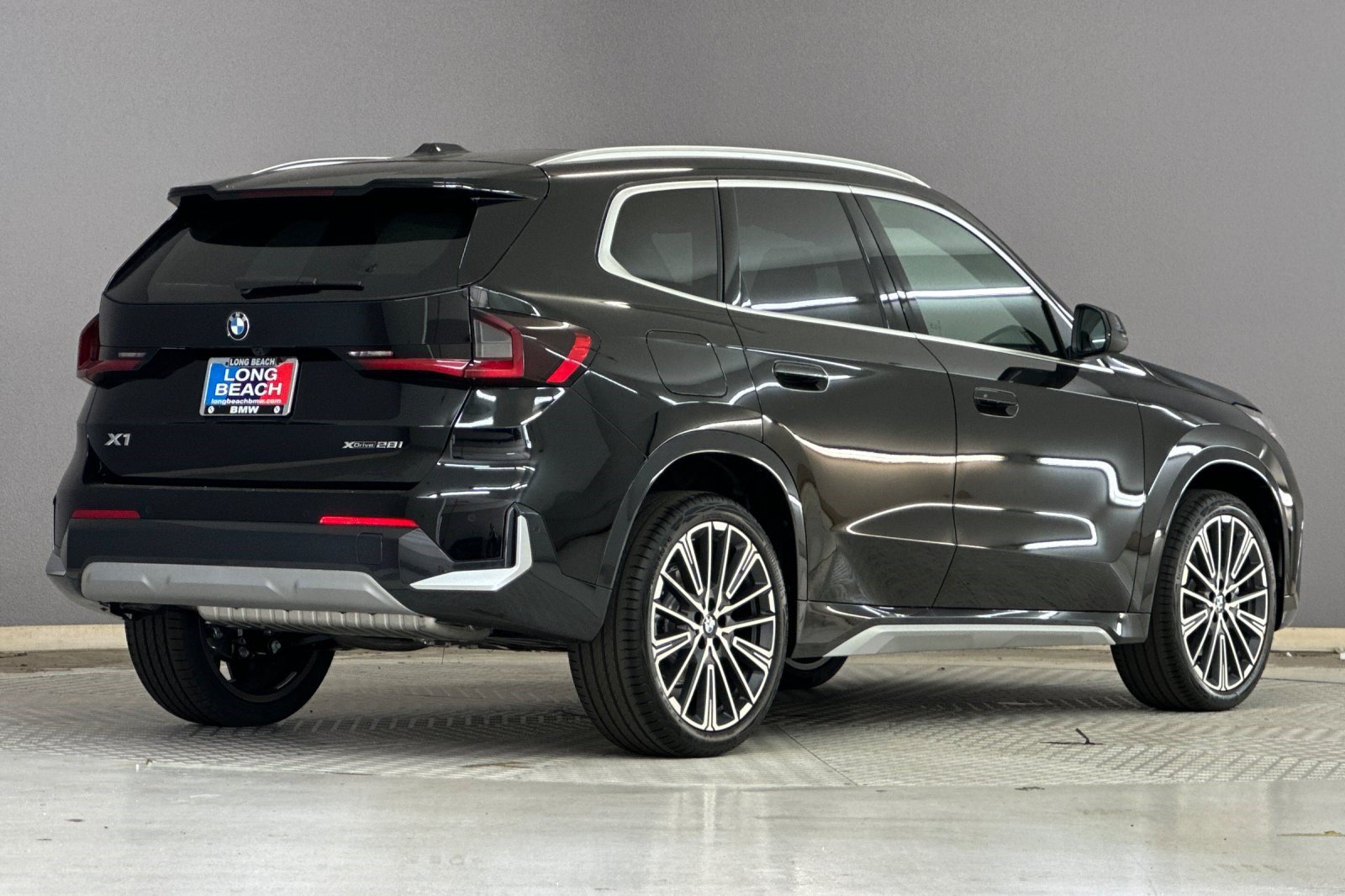 New 2026 BMW X1 xDrive28i w/ Convenience Package AWD/4WD image 8