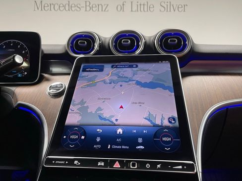 Used 2025 Mercedes-Benz C 300 4MATIC Sedan image 33