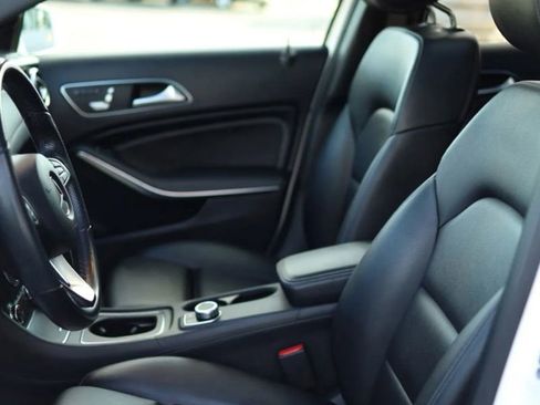 Used 2019 Mercedes-Benz GLA 250 image 15