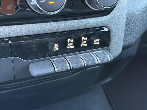 New 2026 RAM 1500 Express RWD image 28