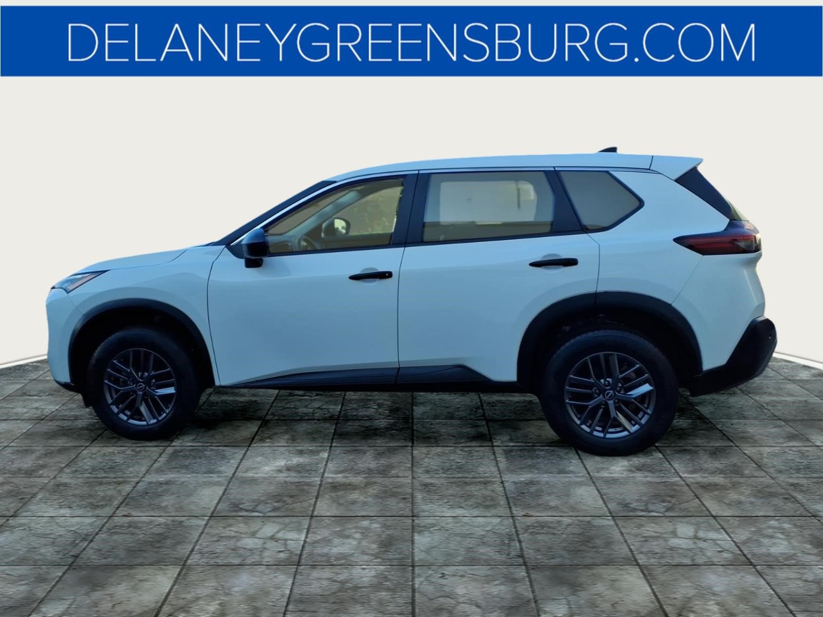 Used 2023 Nissan Rogue S AWD/4WD image 6
