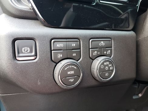 New 2026 Chevrolet Silverado 3500 LT image 18