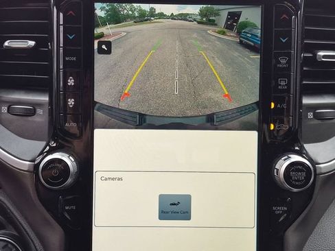 Used 2022 RAM 1500 Big Horn AWD/4WD image 22