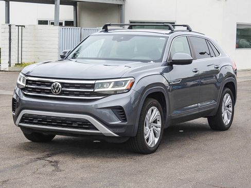 Used 2020 Volkswagen Atlas Cross Sport SEL image 3
