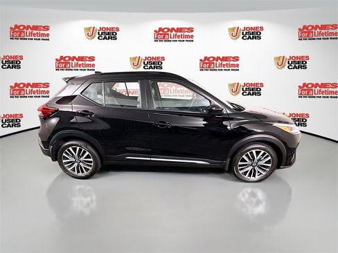 Certified 2024 Nissan Kicks SR w/ SR Premium Package image 17