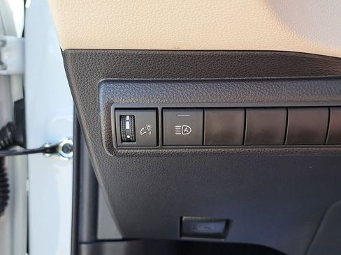 Certified 2025 Toyota Corolla LE image 27