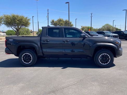 New 2026 Toyota Tacoma TRD Off-Road AWD/4WD image 4