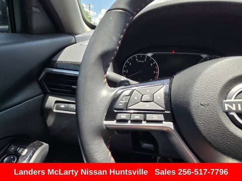 Used 2025 Nissan Altima 2.5 SR w/ SR Premium Package FWD image 25