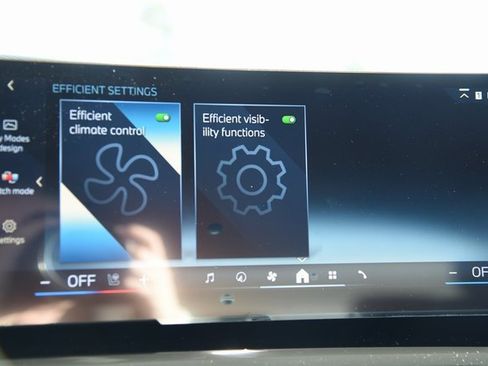 Certified 2024 BMW 530i xDrive w/ Premium Package image 33