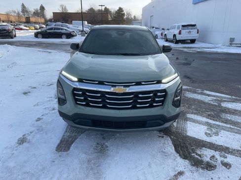 New 2026 Chevrolet Equinox LT w/ Convenience Package II image 2