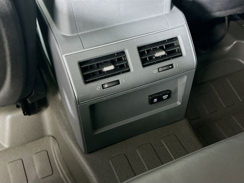 Used 2024 INEOS Grenadier Fieldmaster Edition image 38