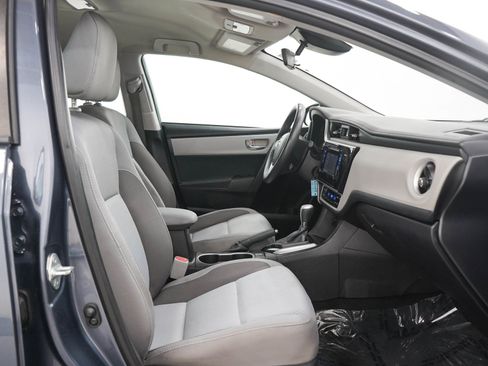 Used 2017 Toyota Corolla LE FWD image 11