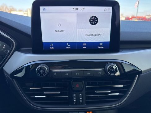 Used 2021 Ford Escape SE w/ SE Sport Appearance Package image 29