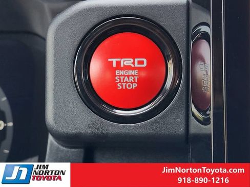 Used 2025 Toyota Tacoma TRD Off-Road AWD/4WD image 22