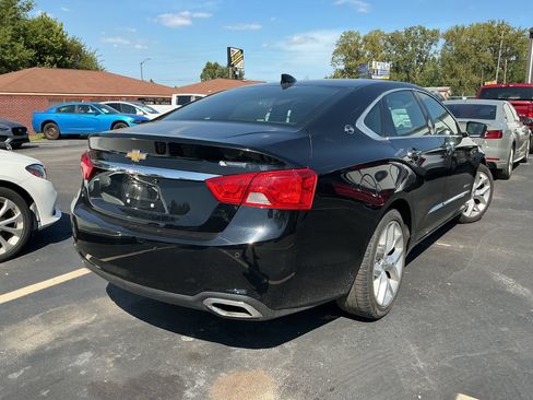 Used 2017 Chevrolet Impala Premier FWD image 3