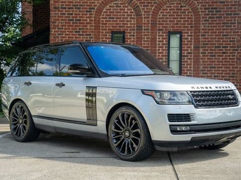 Used 2017 Land Rover Range Rover Supercharged AWD/4WD image 3