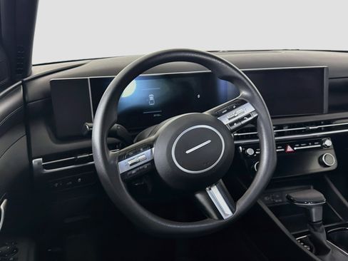 Used 2025 Hyundai Santa Cruz SEL FWD image 18