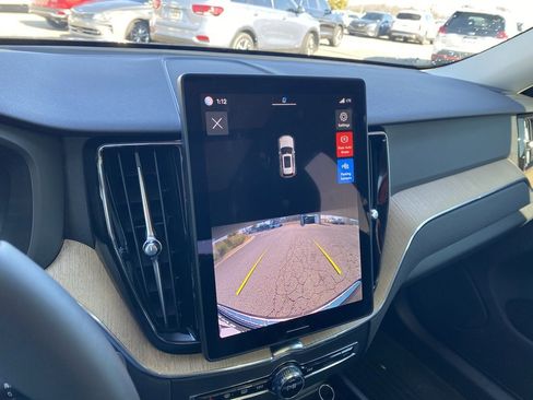 Used 2026 Volvo XC60 B5 Core w/ Protection Package Premier image 17