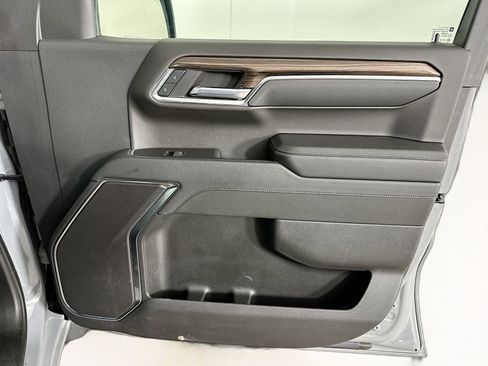 Used 2024 Chevrolet Silverado 1500 LT image 32