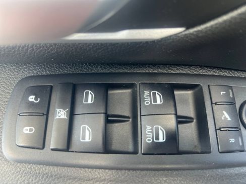 Used 2020 RAM 1500 Big Horn AWD/4WD image 13