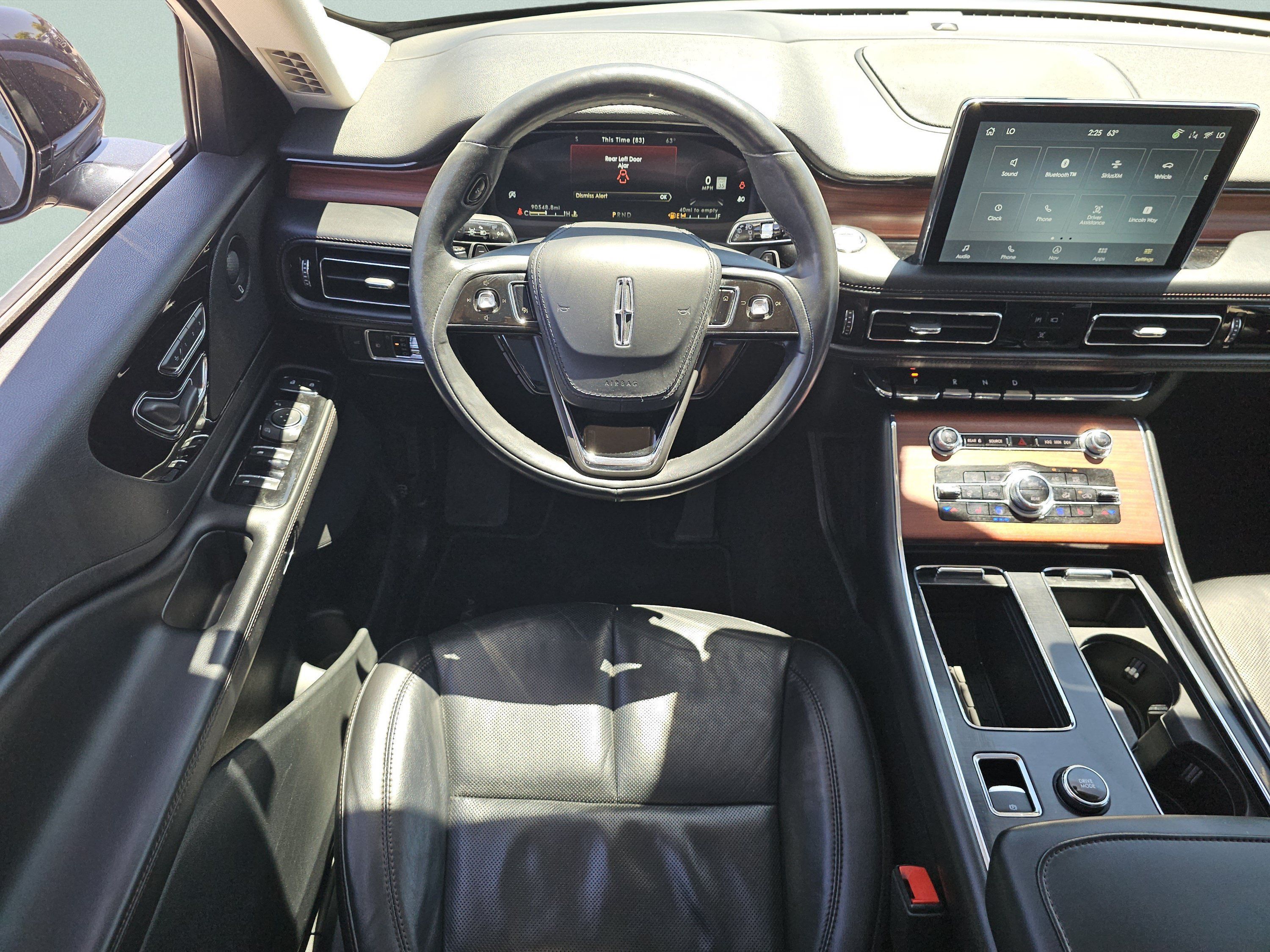 Used 2021 Lincoln Aviator Reserve w/ Equipment Group 201A AWD/4WD image 4