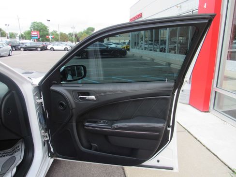 Used 2021 Dodge Charger SRT Hellcat RWD image 10