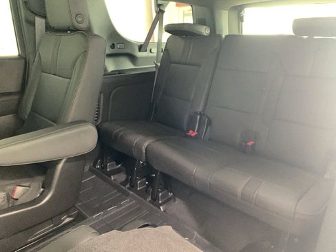 New 2026 Chevrolet Suburban RST w/ Comfort Package RWD image 18