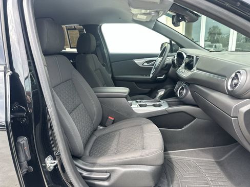 Used 2022 Chevrolet Blazer LT FWD image 22