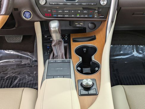 Used 2020 Lexus RX 450h AWD w/ Premium Package image 20