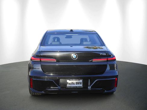 New 2026 BMW 740i w/ Premium Package image 5