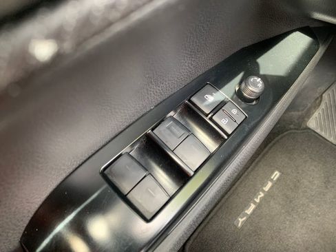 Used 2026 Toyota Camry SE FWD image 24