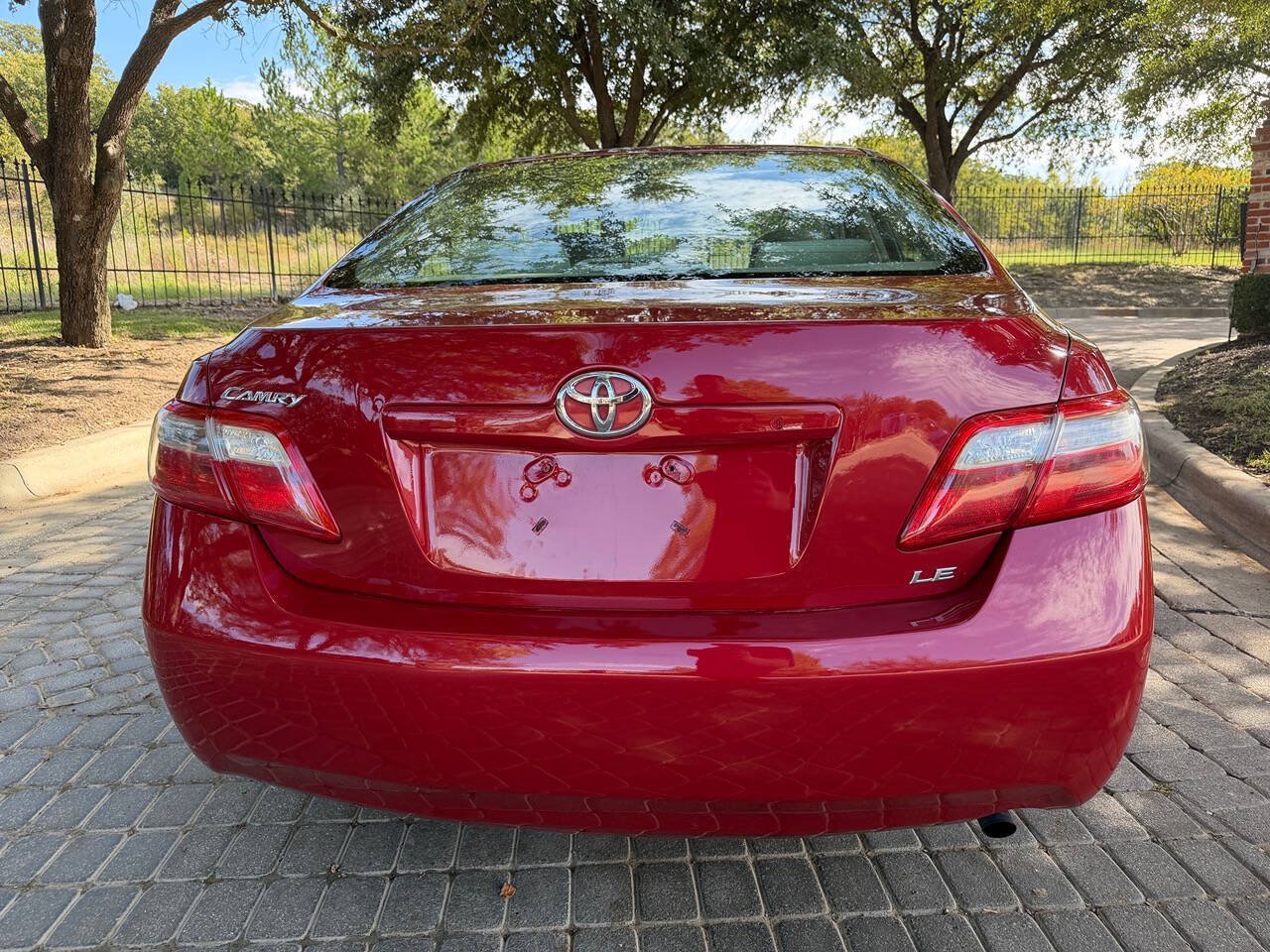 Used 2009 Toyota Camry LE FWD image 5